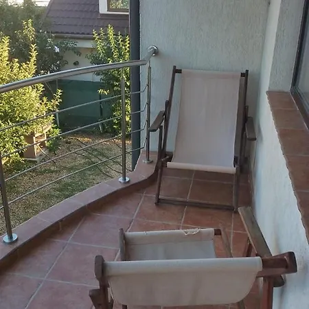 De Inchiriat - Alexandru